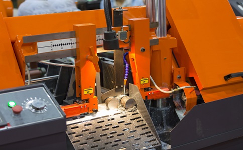 六枝特龙门带锯床具备哪些优点？